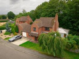 18, Haggars Mead, Stowmarket IP14 5JA