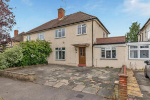 98, The Greenway, Epsom KT18 7JA