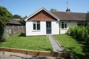 Haylesend, Surrey Gardens, Effingham Junction, Leatherhead KT24 5HH
