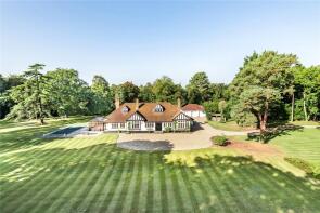 Woodpecker House, Golf Links Road, Bury St. Edmunds IP28 8SD