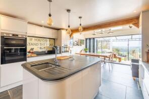 2, Spire Lake, Bishops Nympton EX36 4NY