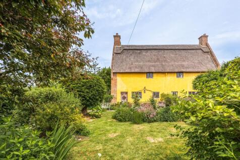 Characterful Semi-Detached Cottage in Edingthorpe