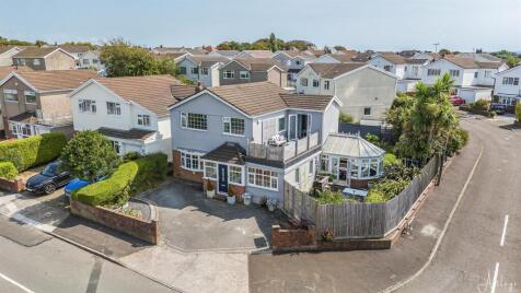 Woollacott Drive, Newton, Swansea