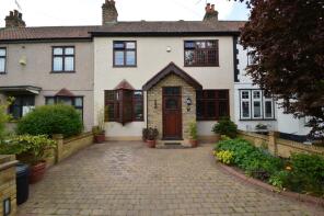 17, Ambleside Gardens, Ilford IG4 5HH