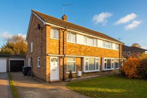 3, Grange Way, Smallfield RH6 9LZ
