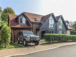 7, Springhill, Andover SP11 6YF