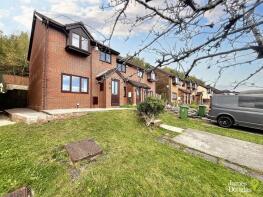 7, Nant-y-mynydd, Coed-y-cwm, Pontypridd CF37 3JH