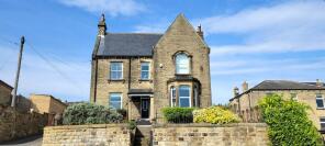 82, Liversedge Hall Lane, Norristhorpe, Liversedge WF15 7AF