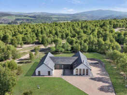 Upper Tomnabent, Spey Valley Drive, Aberlour AB38 9NU