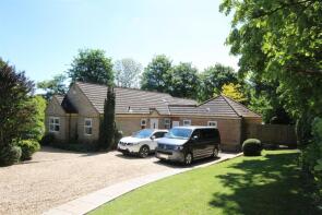 8, Green Lane, Salisbury SP4 6DE
