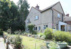Sunnyside, The Slade, Bucklebury, Reading RG7 6TG