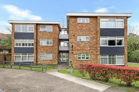 Cedar Close, Buckhurst Hill, IG9