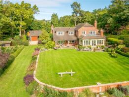 Poohs Corner, Whitmead Lane, Tilford, Farnham GU10 2BS