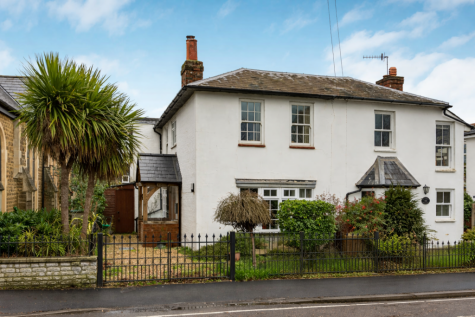 Kings Road, Shalford, Guildford, GU4 8JU