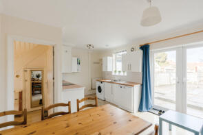 2, Seventh Avenue, Bristol BS7 0QD