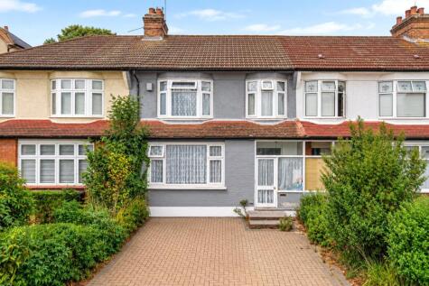 Sittingbourne Avenue, Enfield, EN1