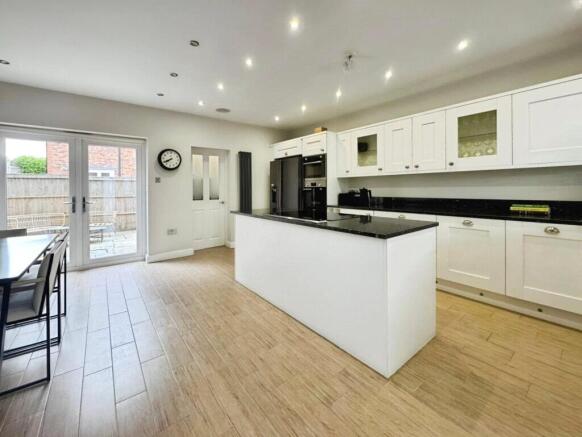 Kitchen/Dining Room
