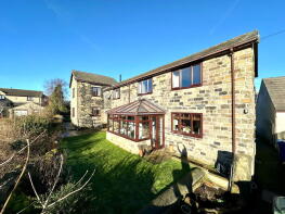 10, Thurgoland Hall Fold, Thurgoland, Sheffield S35 7EA