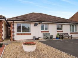 6, Old School Close, Morpeth NE61 5AP