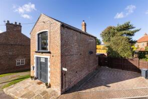Victorian Studio, Carthorpe Village, Bedale DL8 2LD