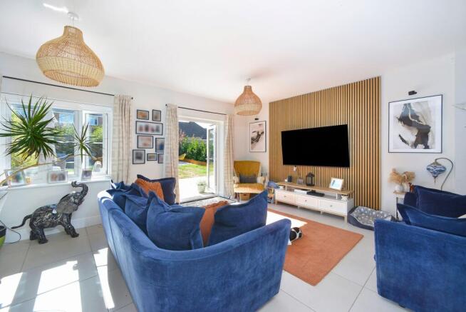 Sitting/Dining Room