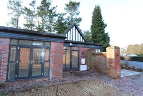 Willow Cottage, Manor Court, Stone Hill, Kidderminster DY10 4BF