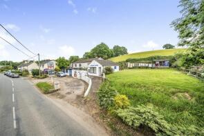 Otters Holt, Road Through Alfington, Alfington EX11 1NX