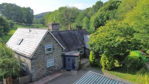 The Smithy, B5437 Carrog Road To Llangollen Railway Line, Carrog, Corwen LL21 9AP