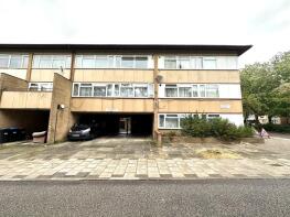 85f, Gurnards Avenue, Fishermead, Milton Keynes MK6 2BW