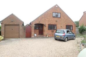 Rase Lodge, Private Lane, Normanby-by-spital, Market Rasen LN8 2HF