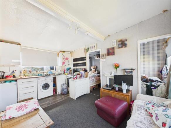 Kitchen/Lounge