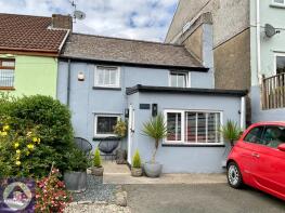 10, Parrot Row, Abertillery NP13 3AH