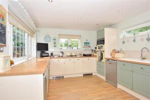 Coopers Cottage, London Road, Sittingbourne ME9 9LZ
