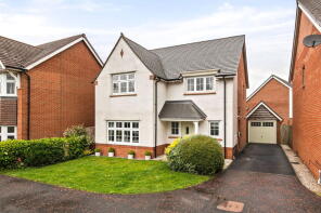 18, Maythorne Close, Oldham OL4 2SZ