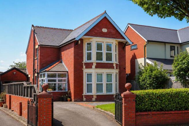 Colcot road front .jpg