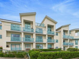 Flat 15, The Cape, Marine Drive, Rottingdean, Brighton BN2 7GZ