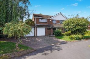 130, De Montfort Way, Coventry CV4 7DT