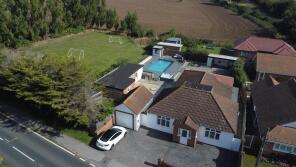 Bankside, Main Road, Woodham Ferrers, Chelmsford CM3 8RF