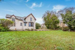 Craigbank, Drummond Place, Bathgate EH48 3EQ