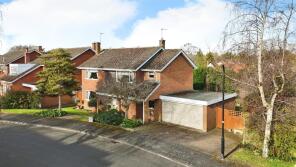 2, Waggoners Close, Bubbenhall CV8 3JE