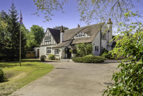 Weavers, Newdigate Road, Dorking RH5 4QD