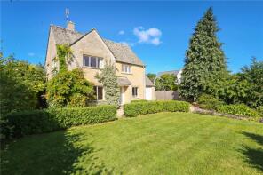 Hatrick, Lechlade Road, Lechlade GL7 3PG