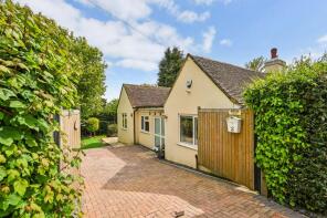 Crusoe Cottage, Lees Road, Ashford TN25 6RP