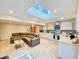 2, Church Mount, Hornsea HU18 1XU