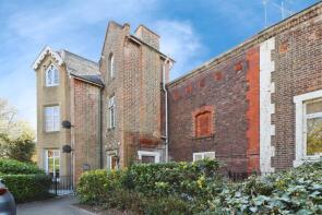 Flat 3, 23, Upton Park, Slough SL1 2DA
