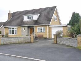 Drws Y Cwm, Llanbrynmair SY19 7DL