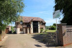 Silmaril, Upper Lambourn Road, Upper Lambourn, Hungerford RG17 8QR
