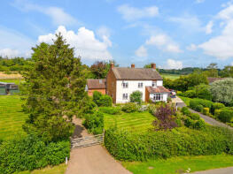 Barnsview, Pumphouse Lane, Hanbury B60 4BX