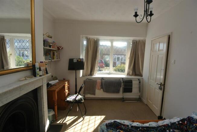 Bedroom 1 GF b.JPG