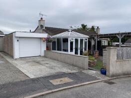 19, Cae Bach Aur, Bodffordd, Llangefni LL77 7JS